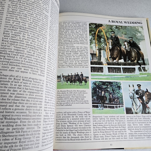 Vintage 1981 Invitation To A Royal Wedding Princess Diana Hardcover Book - Picture 4 of 7